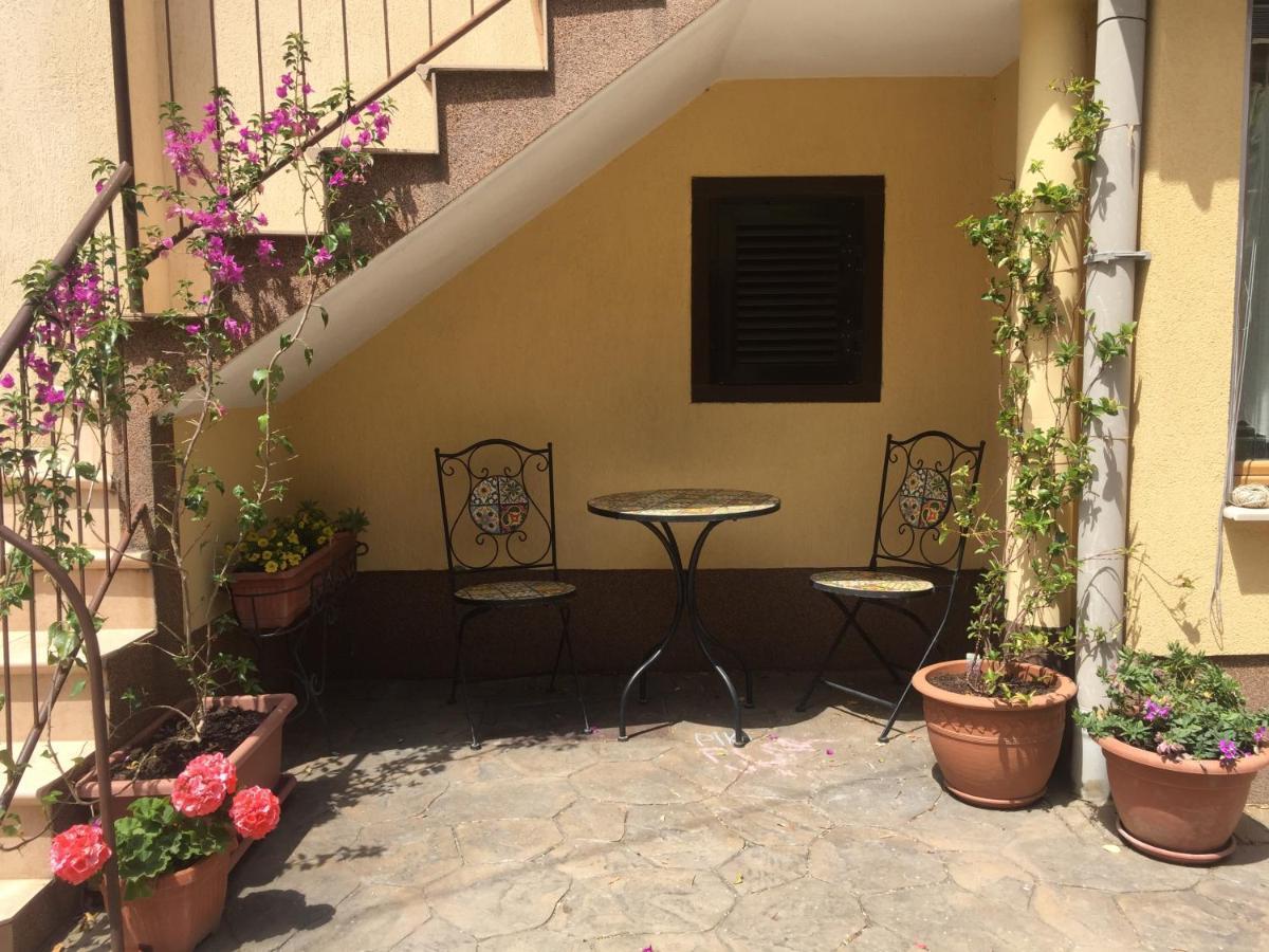 Apartma איזולה מראה חיצוני תמונה